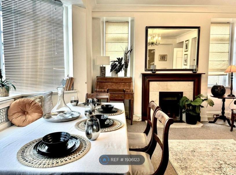 Executive Knightsbridge Apartment London Bagian luar foto